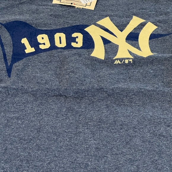 Majestic Blue Men New York Yankees Tee MLB Short Sleeve Size Large - Picture 3 of 10